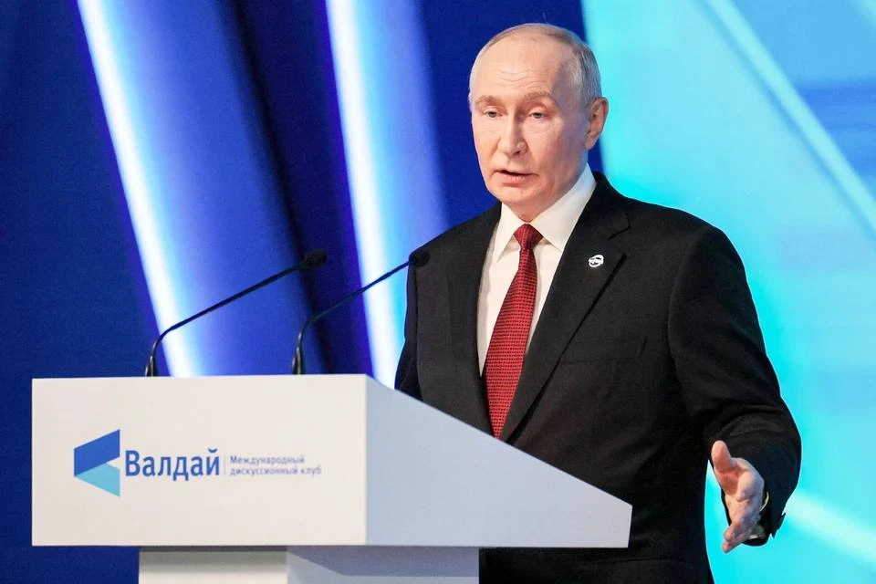 ⚡️ "Мы против любой агрессии, мы за то, чтобы решать всё мирным путём", – заявил Путин