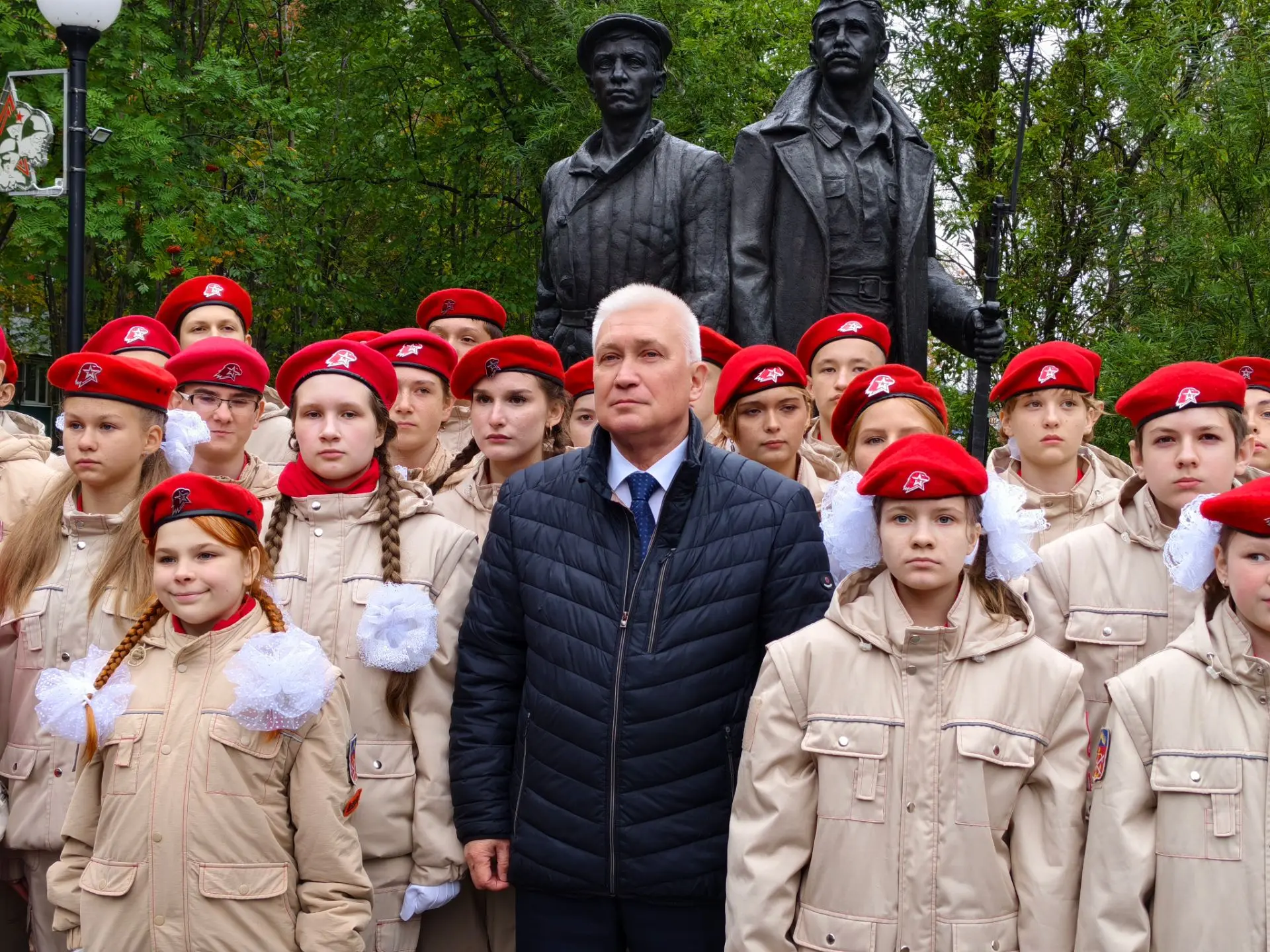 🇷🇺 Сегодня, 4 сентября 2026 года, ровно в полдень, в Аллее им. Полярной дивизии на пр...
