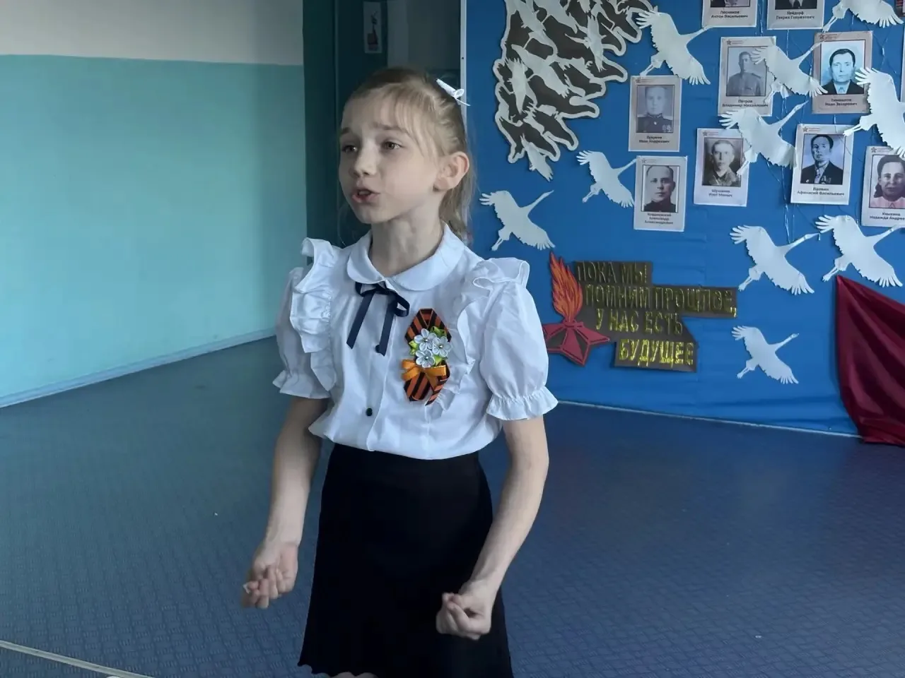 🎖 «Мы помним о Вас»: в нашей школе прошел конкурс чтецов, посвященный Дню Победы