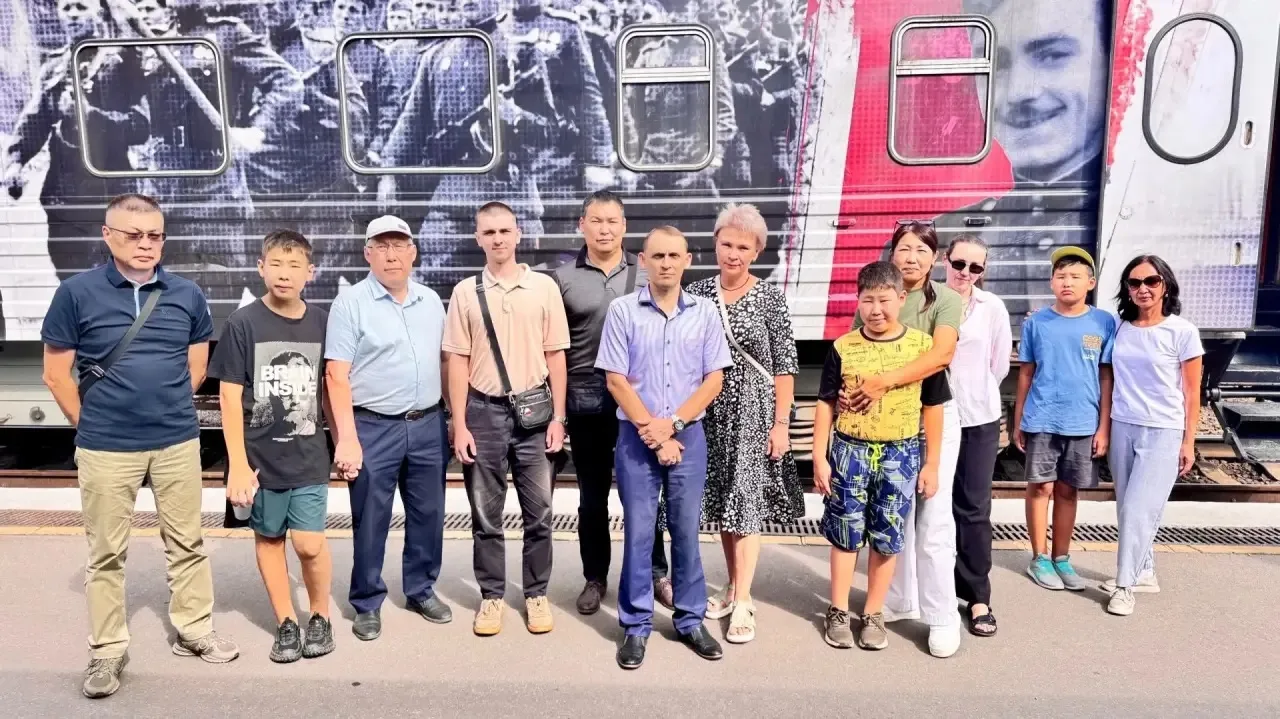 🚂Сотрудники УФК по Иркутской области вместе с детьми посетили передвижной музей "Поезд...