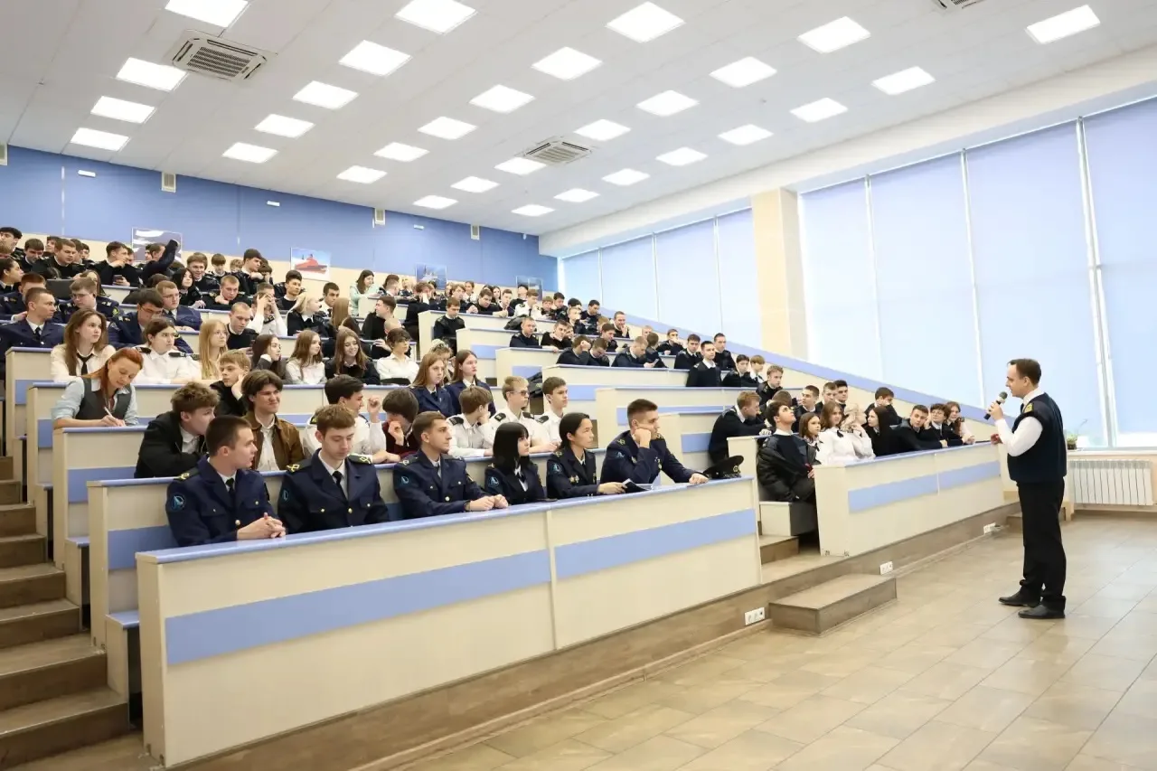 🚀 Космос ближе, чем кажется!  В преддверии Дня космонавтики совместно с Ушаковкой провели интеллекту