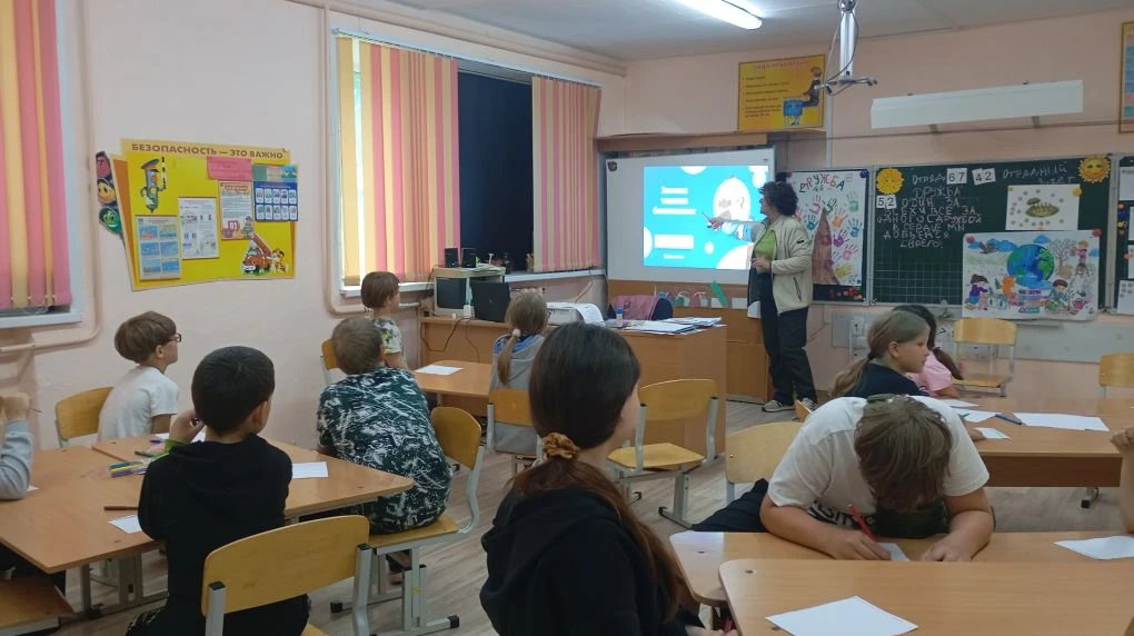 🛡️ Интерактивная игра «Знатоки техники безопасности» прошла в лагере

Сегодня в рамках профилактиче