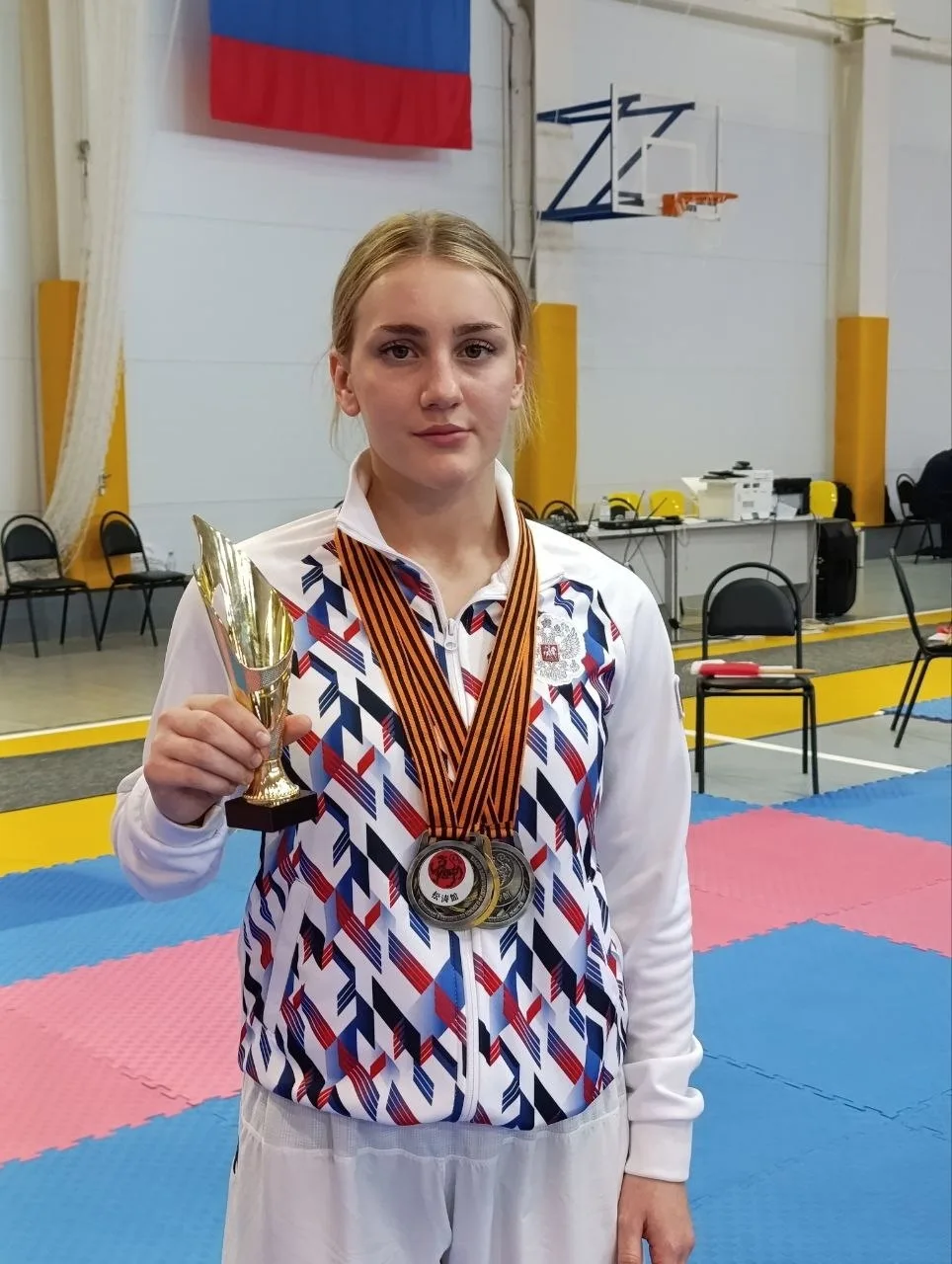 Макогон Иван,11Б и Васько Ярослава,11а, стали чемпионами соревнований по Сётокан в Первенстве Южного