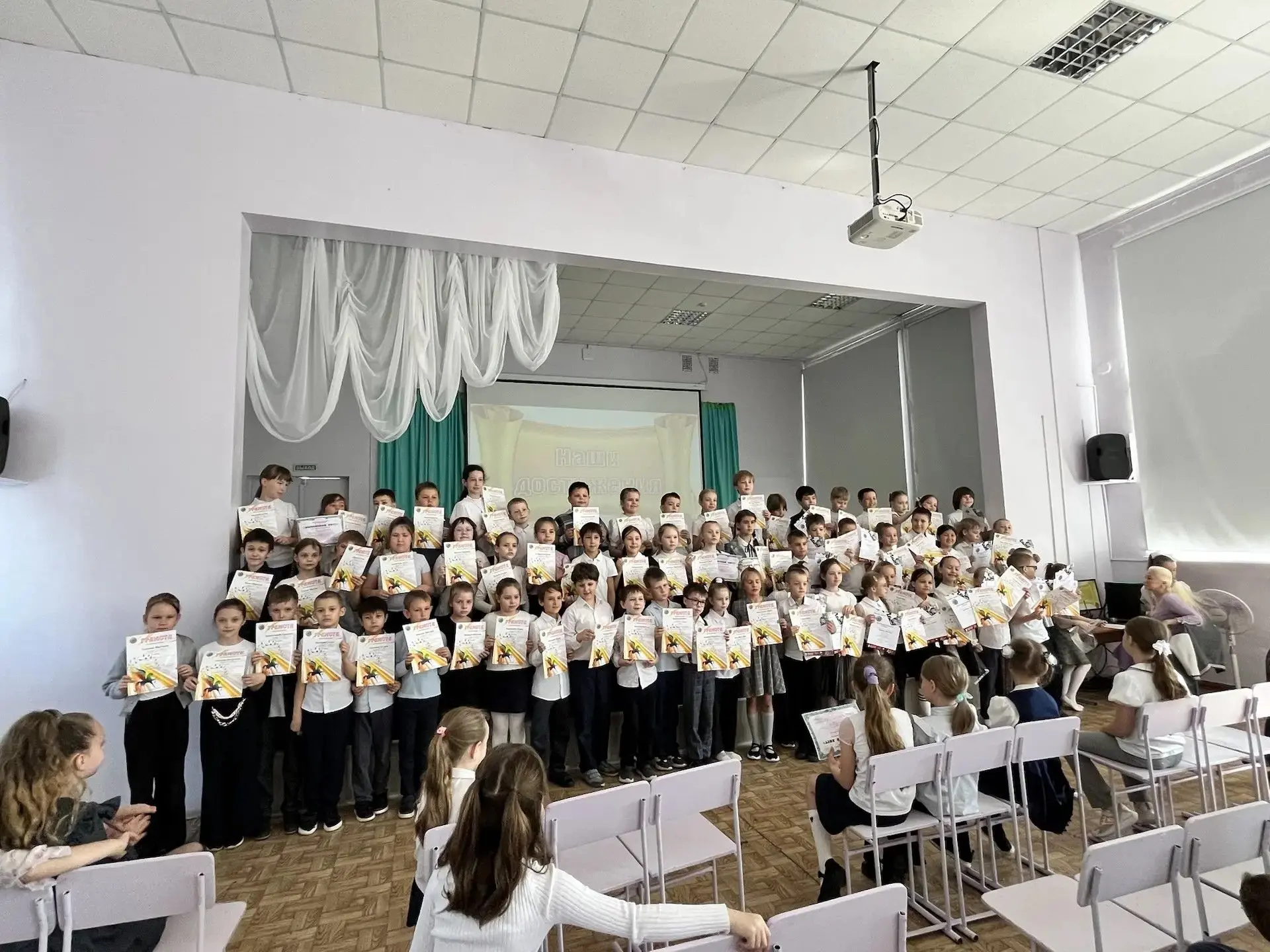 22 мая прошёл праздник «Труд, Творчество, Талант» во 2-х и 3-х классах. Эти праздники завершили учеб