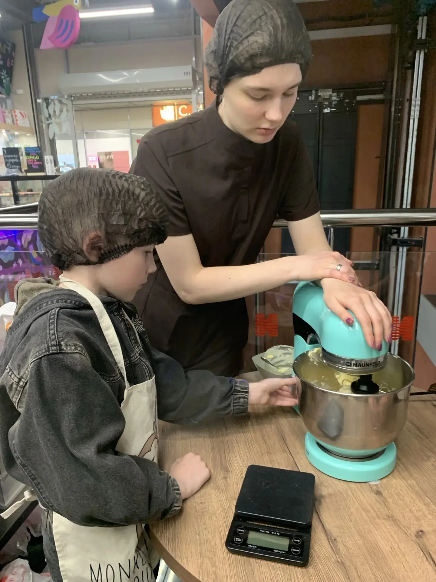 ✨🍰 Сладкий день в 3Б!  25 мая ученики 3Б класса (кл. рук. Богачева М.А.) побывали на настоящем кулин
