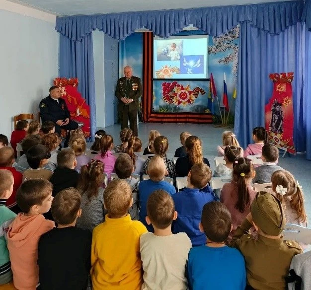 День Победы – один из самых почитаемых праздников в нашей стране. 9 Мая 1945 года уходи...