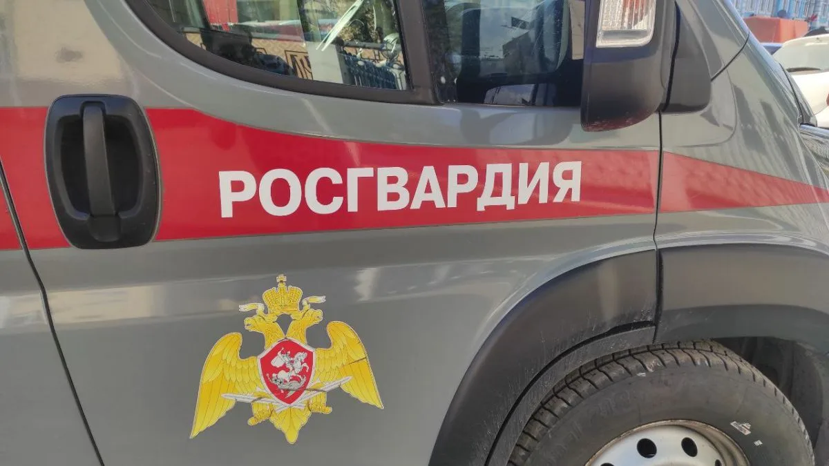 В Калуге две девушки устроили "шопинг" без оплаты и попались росгвардейцам