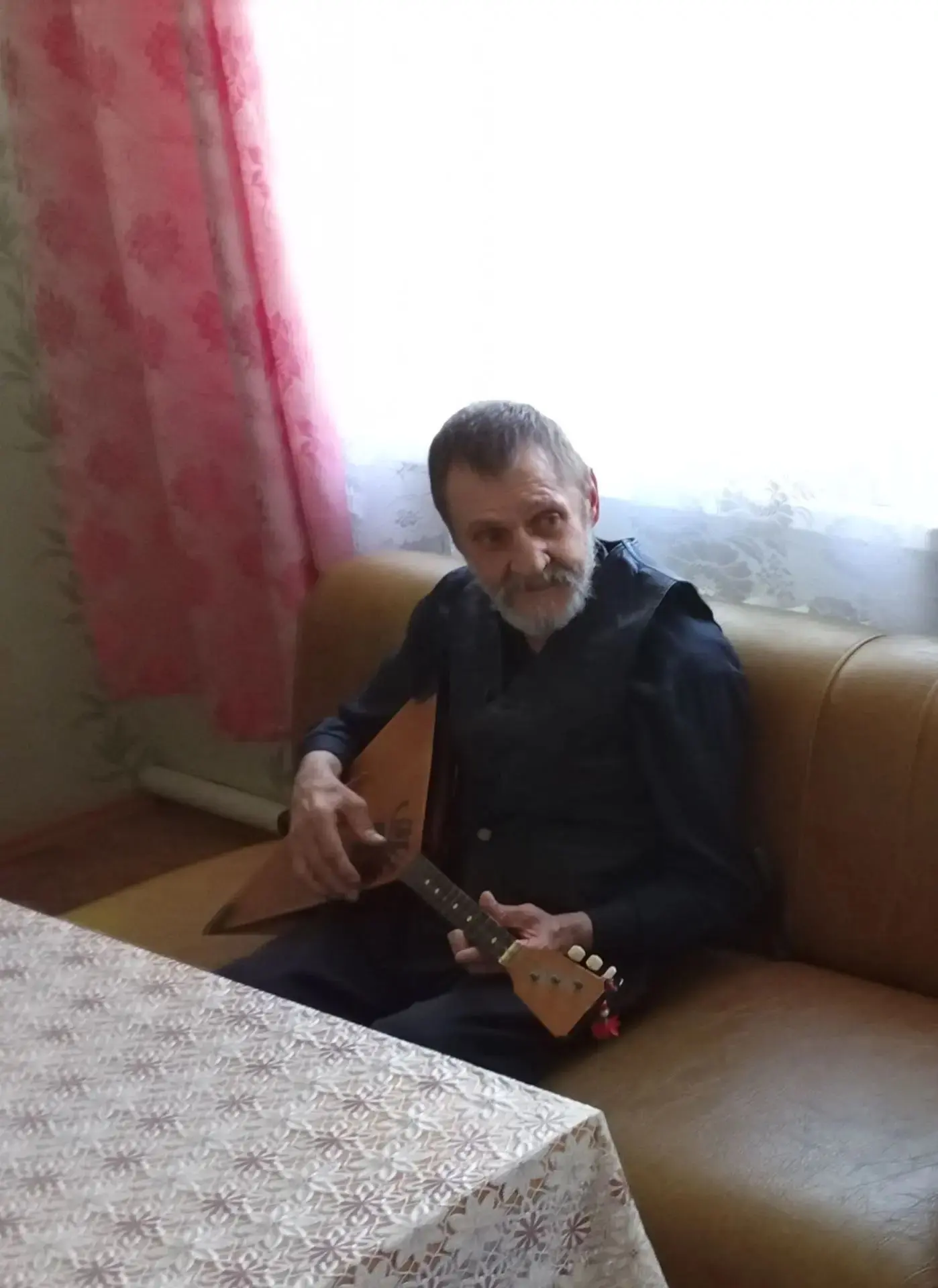 В социально-реабилитационном отделении с. Летник прошёл музыкальный час "Балаечка моя".