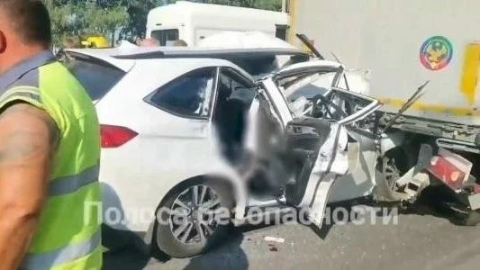 Три уроженца Волгоградской области погибли, в результате страшного столкновения грузовика и китайско