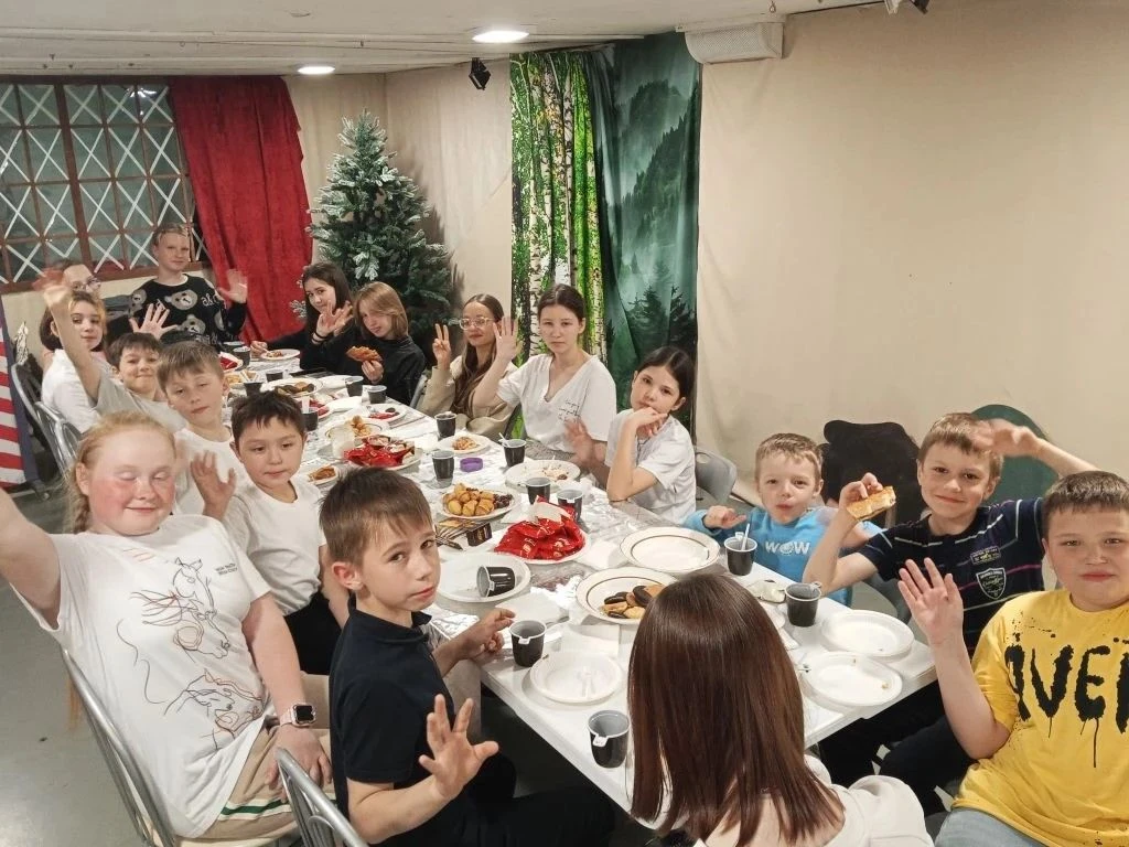 🎭 Сегодня в нашем театре под громкие аплодисменты зрительного зала очередной театральн...