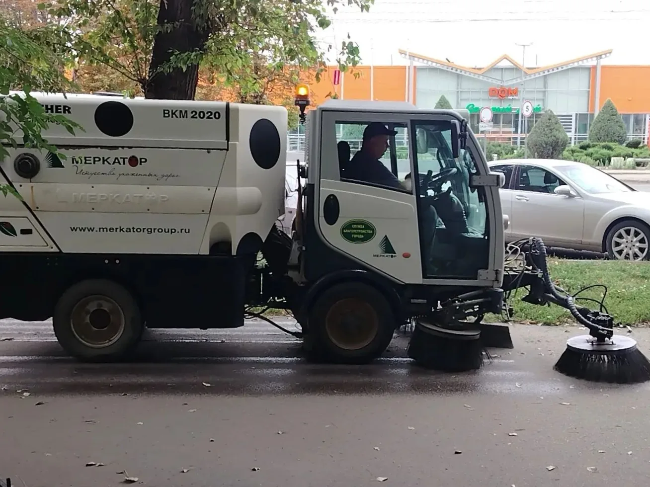 ✅ В Заводском районе продолжаются работы по благоустройству

Коммунальная служба района в усиленном 
