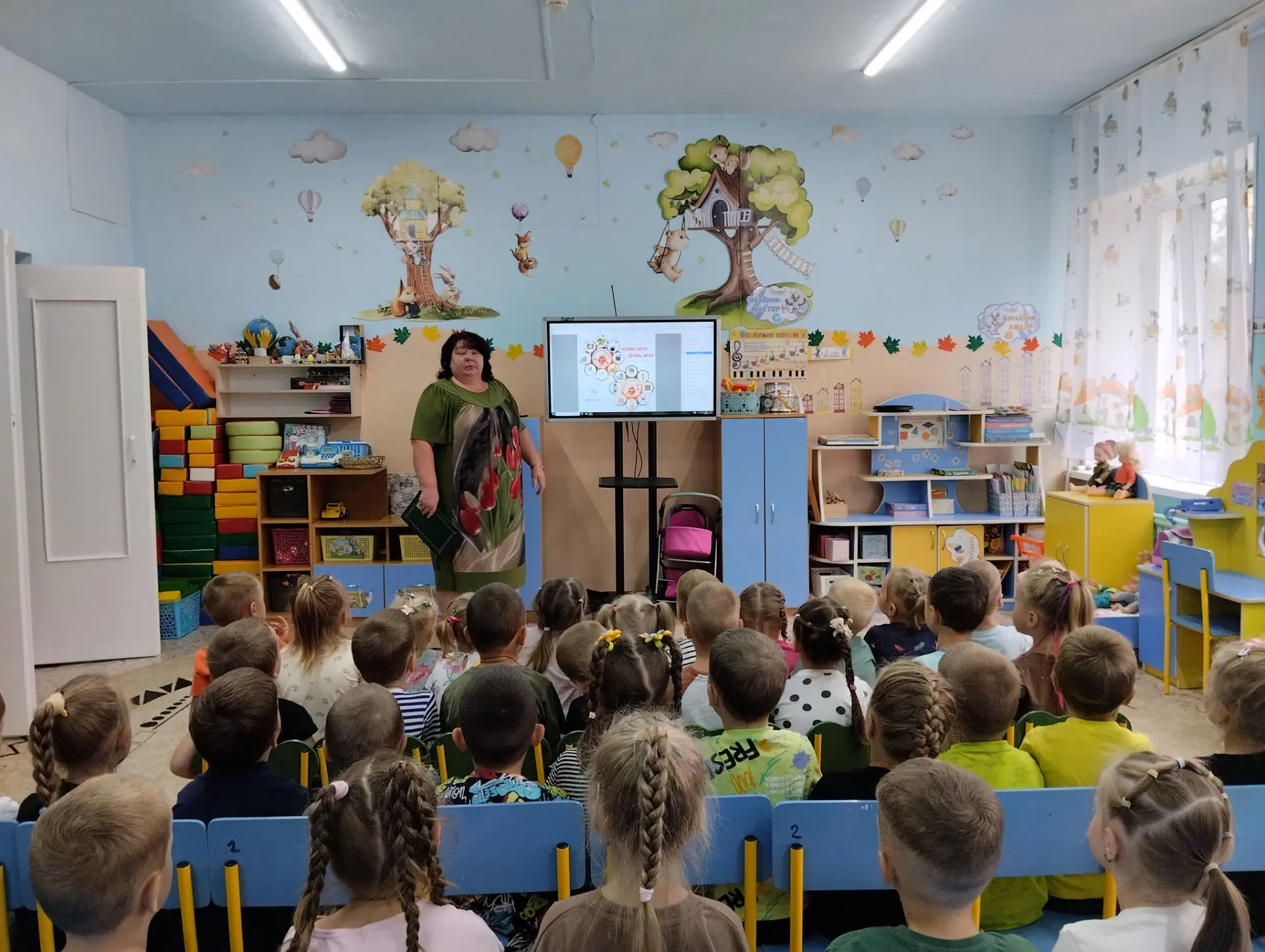 🔥 Сегодня в нашем саду прошла увлекательная беседа о безопасности с огнем, электроприб...