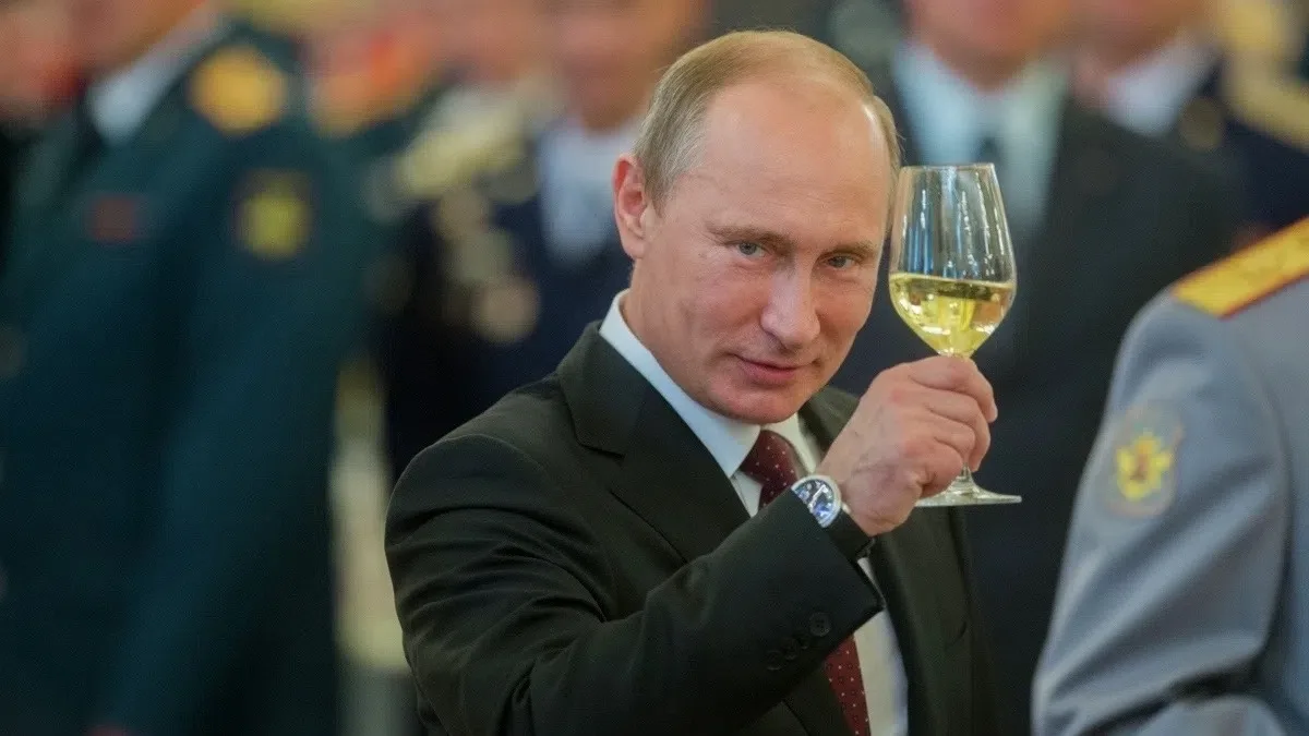 Сегодня 7 октября, а это значит… С днем рождения, Владимир Владимирович 🥳