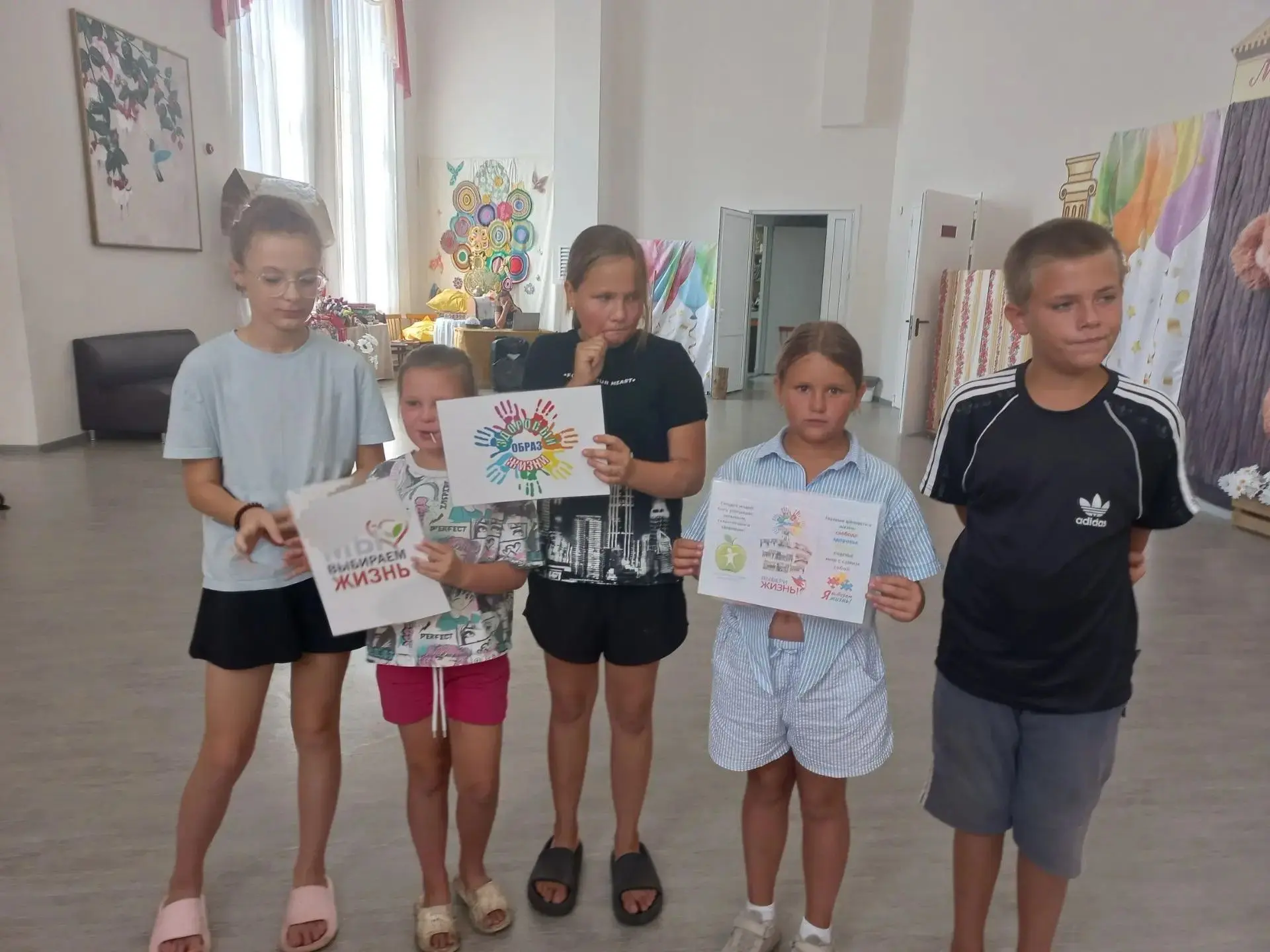В сельском доме культуры станицы Бородинской сотрудники организовали и провели информац...