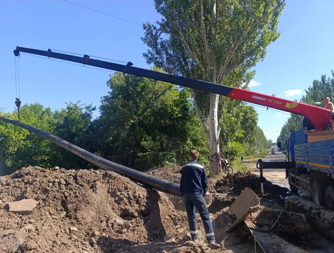 В Енакиево продолжаются работы по ремонту сетей