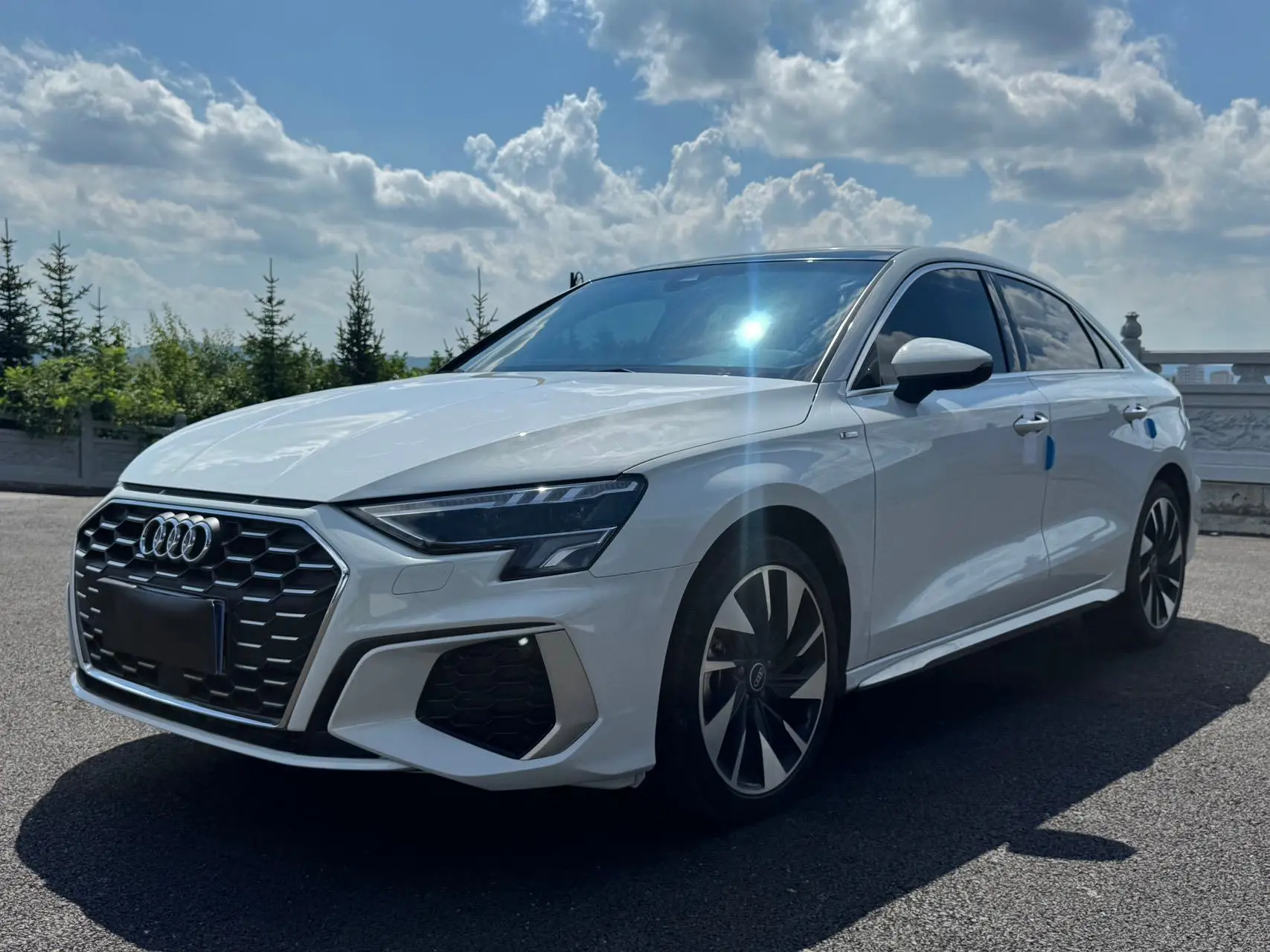 🇨🇳Доступны к заказу Audi из Китая

🦘 Audi A3L 

Год выпуска: 2022
Двигатель: 1.4T 
Мощность: 150 