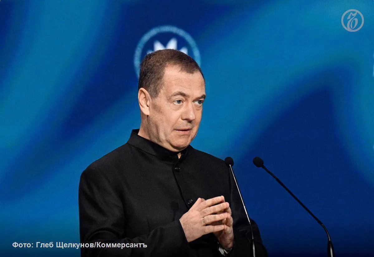 Дмитрий Медведев заявил, что сведения о возможной новой волне мобилизации в стране не соответствуют 