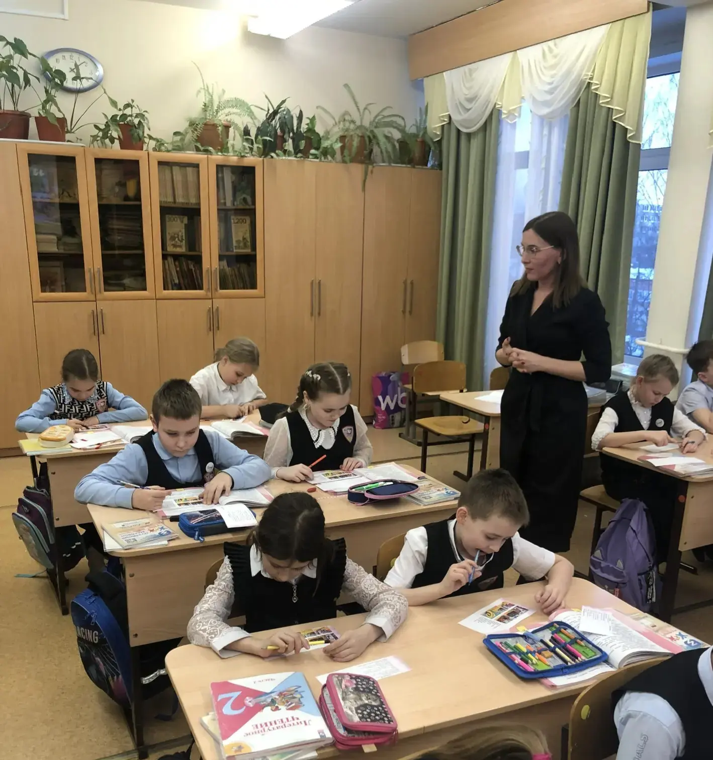 🌷 День школьного содружества глазами родителей.   "Благодарю за организацию мероприятия. Очень много