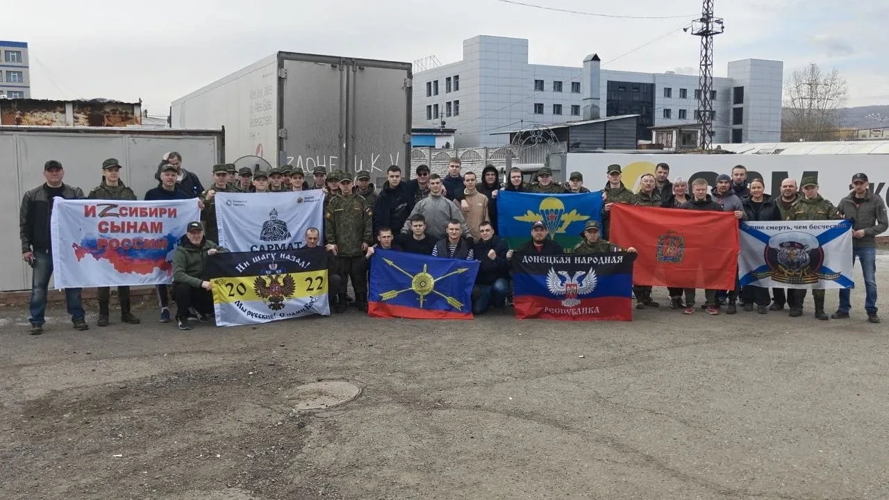 🇷🇺 Шестая фура гуманитарного конвоя отправилась к нашим защитникам! 🇷🇺