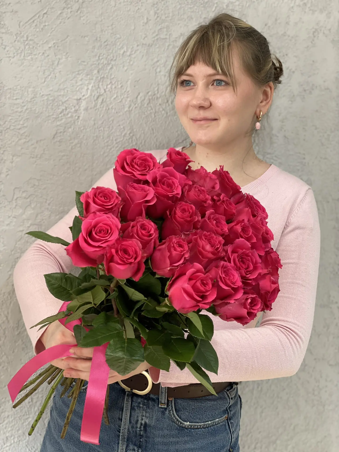 Нам поступила роза 40 см!

Преимущества 🌿
• Высота 40 см — эффектная и нарядная в букете или одной 