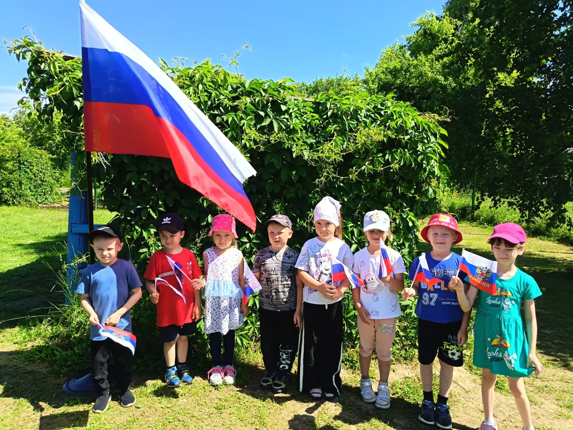 12 июня - День России
🇷🇺❤🇷🇺❤🇷🇺❤🇷🇺❤
В преддверии важного государственного праздника - День Ро