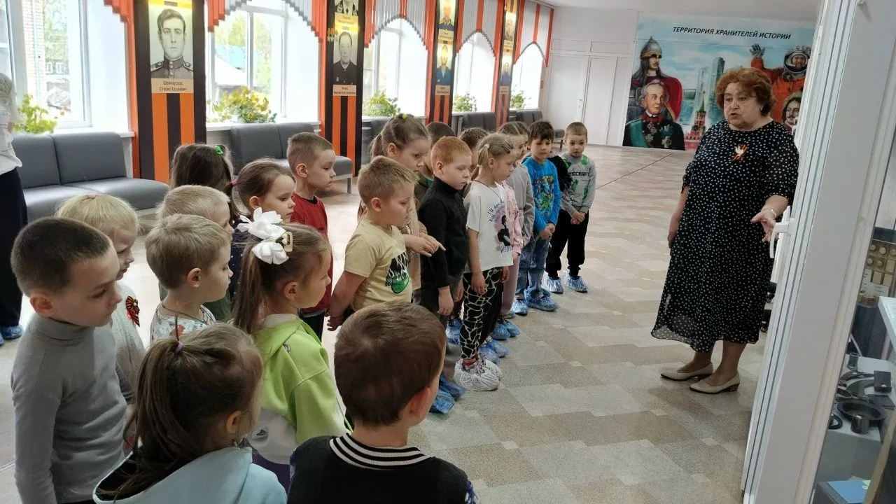 Сегодня воспитанники групп «Ромашки» и «Звёздочки» совершили увлекательное путешествие ...