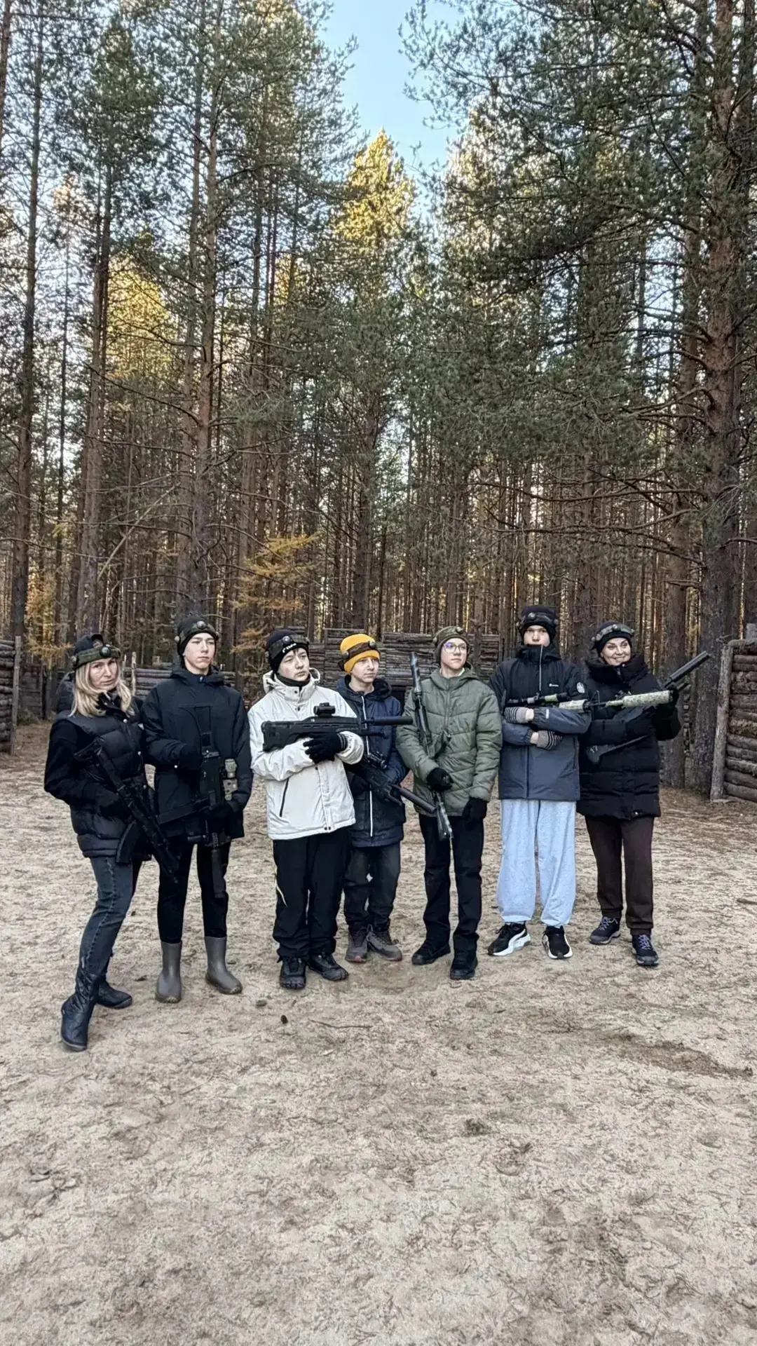 В первые выходные октября мы решили выбраться в лес.
