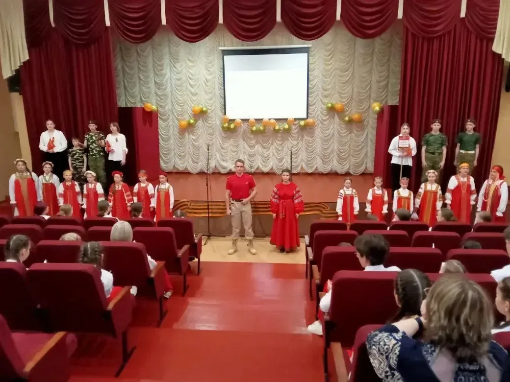 🎶 Сегодня творческие коллективы ЦДОД нашей школы приняли участие в городском конкурсе литературно-му