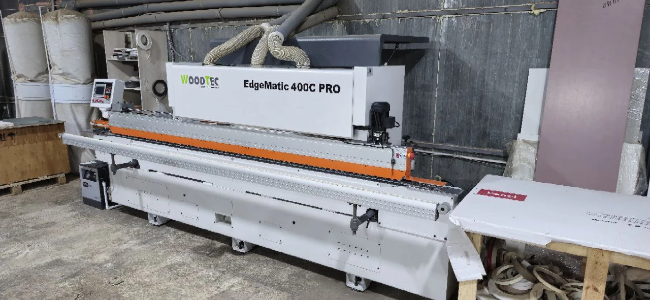 Продаётся б/у кромкооблицовочный станок WoodTec EM 400C PRO, стоимость и подробности по...