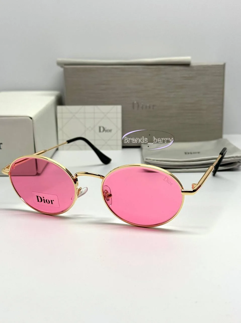🕶 Стиль, который не нуждается в представлении  Cartier • Bvlgari • Miu Miu • Celine  Те самые модели