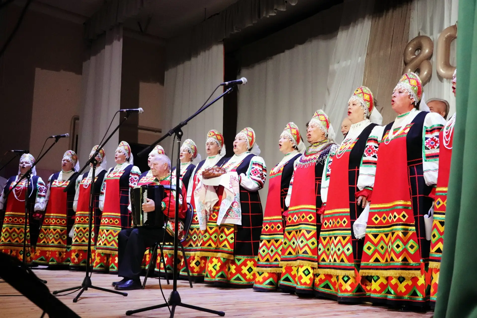 ✨29 августа в МУК СКЦ «Надежда» собрались ценители фольклора, чтобы поздравить прославл...
