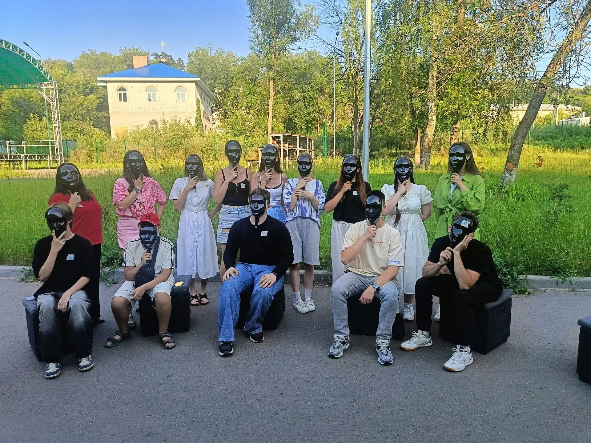 🔥 Мафия: ночь интриг и блефа! 🔥

В арт-парке «Просвет» прошла крутая игра в «Мафию» для молодёжи —