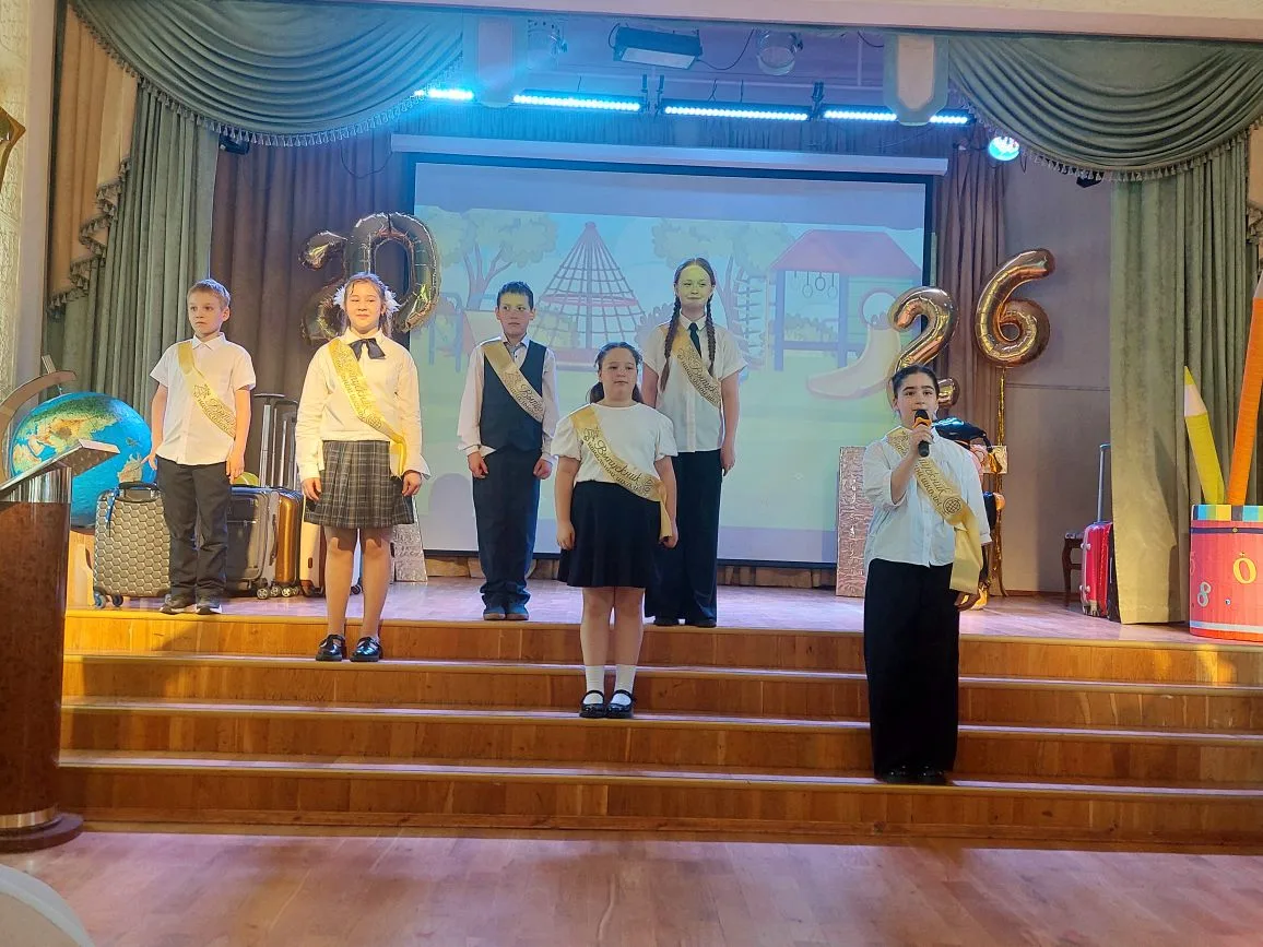 ПРАЗДНИК ПРОЩАНИЯ С НАЧАЛЬНОЙ ШКОЛОЙ: НЕЗАБЫВАЕМЫЕ ДНИ!  🎊 21 и 22 мая стали особенными датами для н