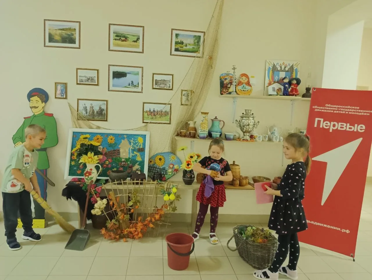 ✨Юные воспитанники нашего образовательного учреждения взяли на себя заботу о казачьем у...