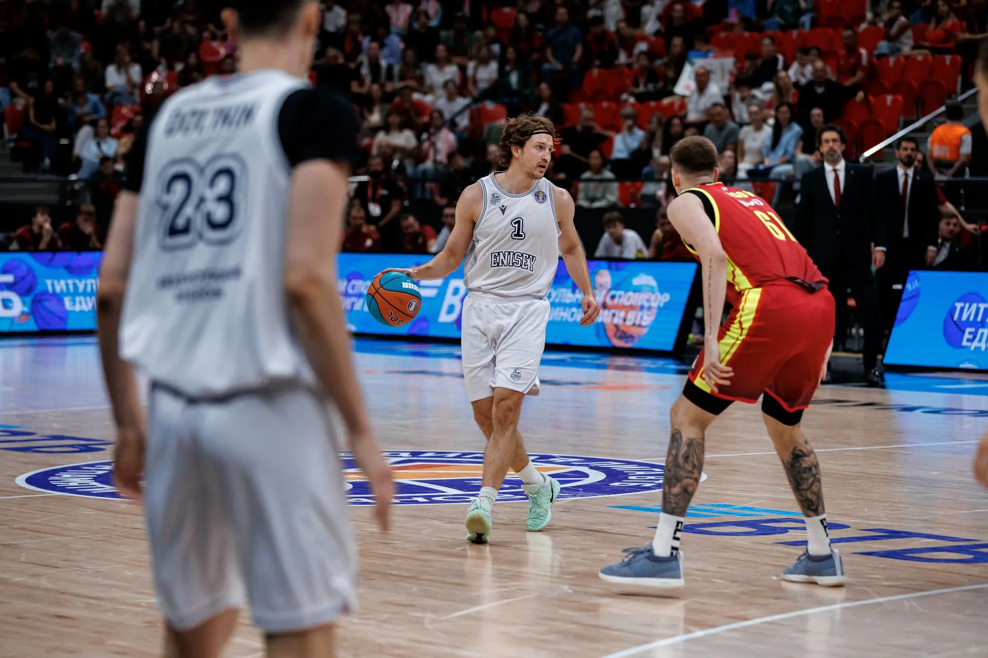 Разыгрываем билеты на баскетбол в нашей группе в ВК🏀