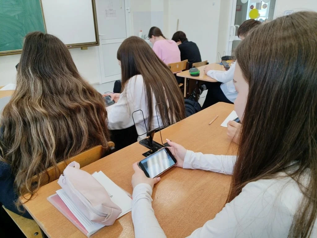 Учимся безопасности в онлайн-формате! 💻🚒  В рамках Недели пожарной безопасности учащиеся МБОУ «СОШ №