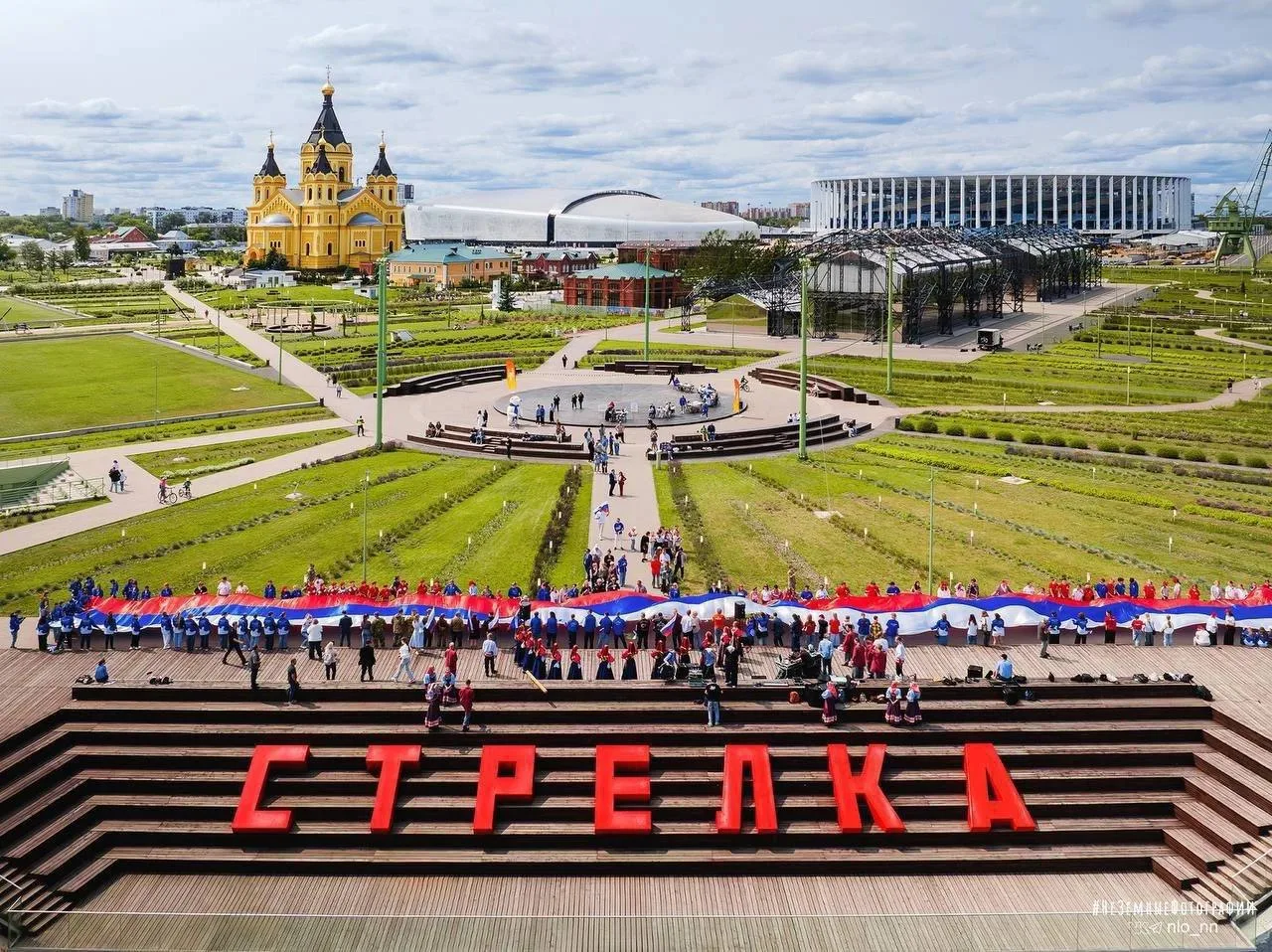 С Днем России, друзья! 🇷🇺

Подписаться @bez_cenz_nn

Предложить свою новость
