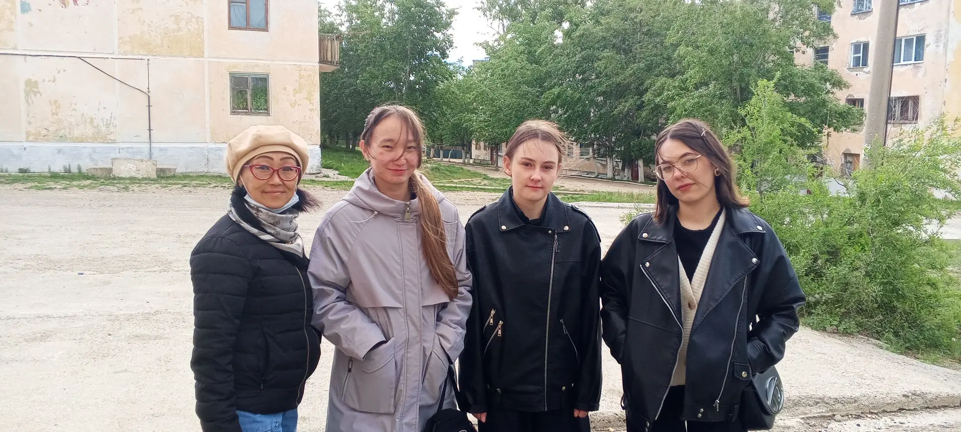 Сегодня наши одиннадцатиклассники сдают ЕГЭ по русскому языку! Пожелаем им удачи, собра...