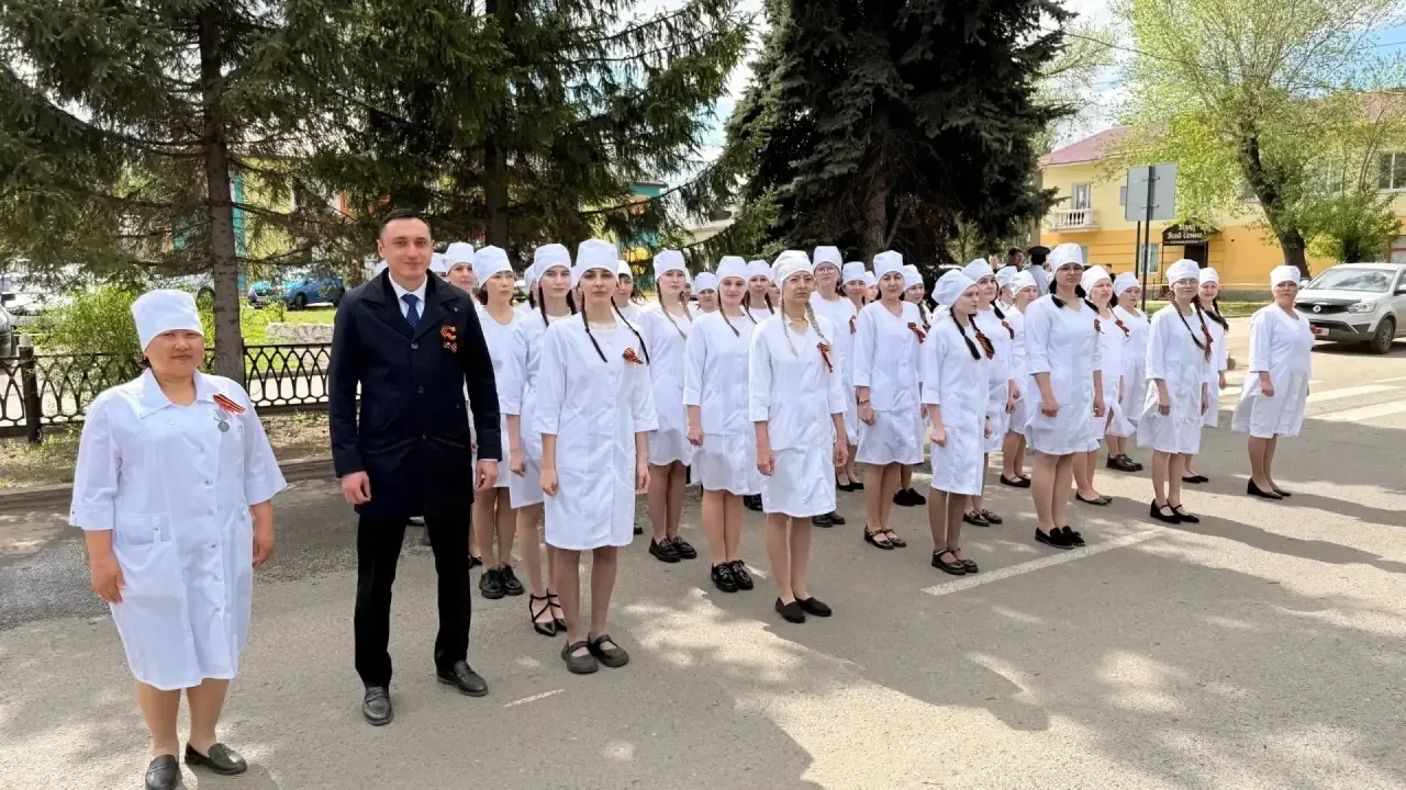 🕊 В День Победы 36 медработников Ишимбайской ЦРБ прошли в парадной колонне    🏥 В годы Великой Отече