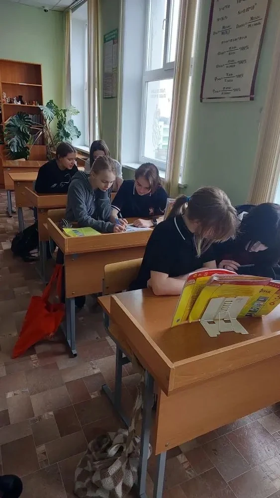 С 13.04-17.04 в МБОУ Развилковской СОШ с УИОП (здание поселка имени Ленина, 17А) с 5-7 классы прошла