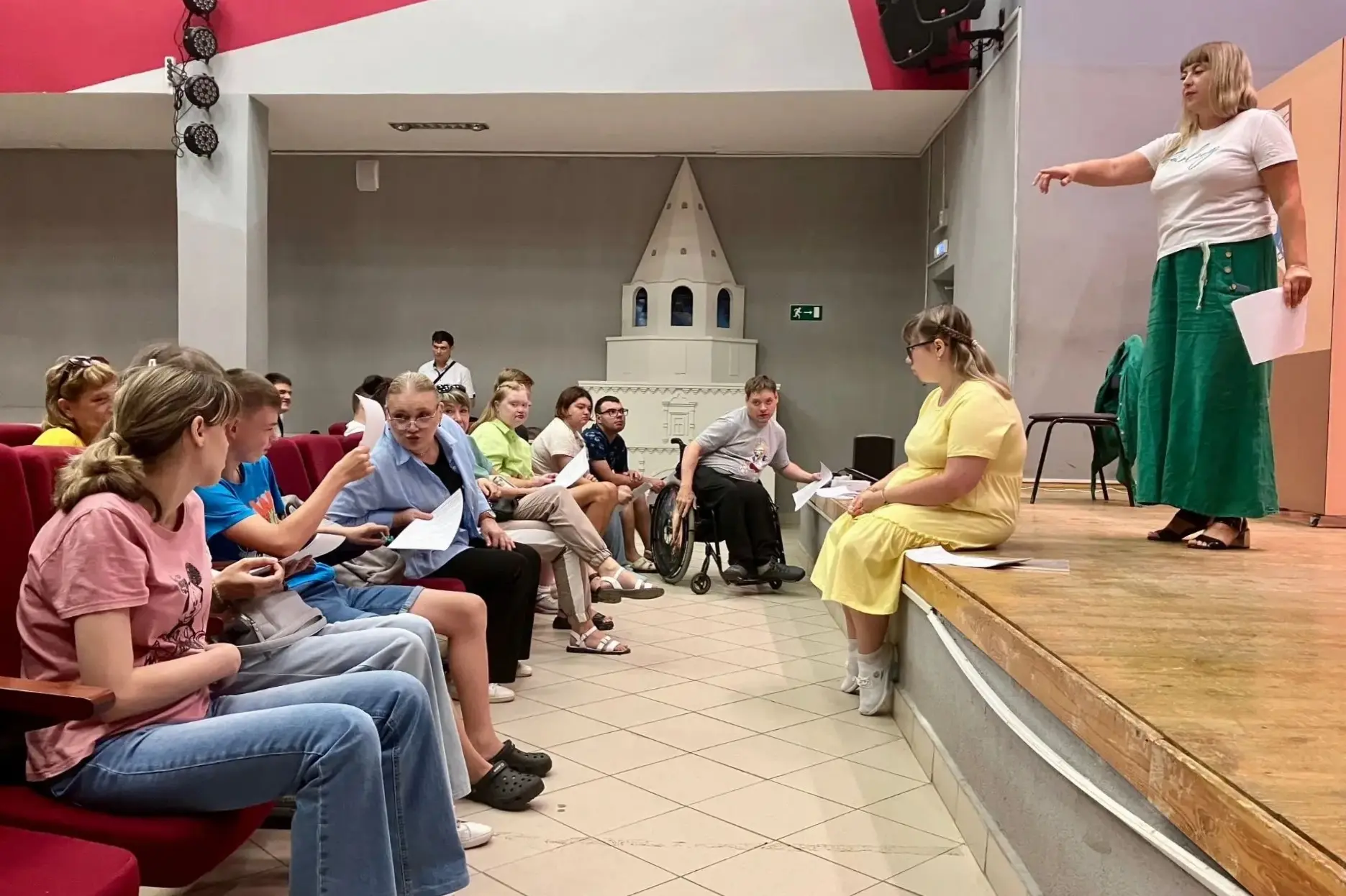 🤍 Про дружбу, творчество и диалог: театр «ТИГР» готовит второй этап цикла форум-спекта...