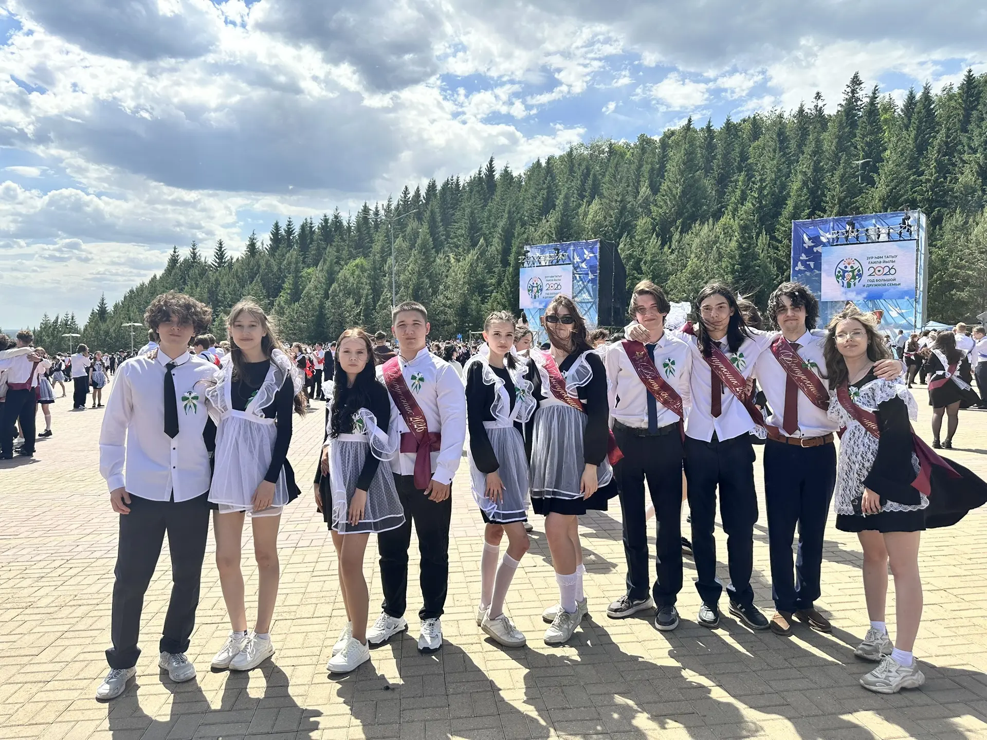 ✨ Вальс выпускников: гордость нашей школы и Ленинского района! ✨