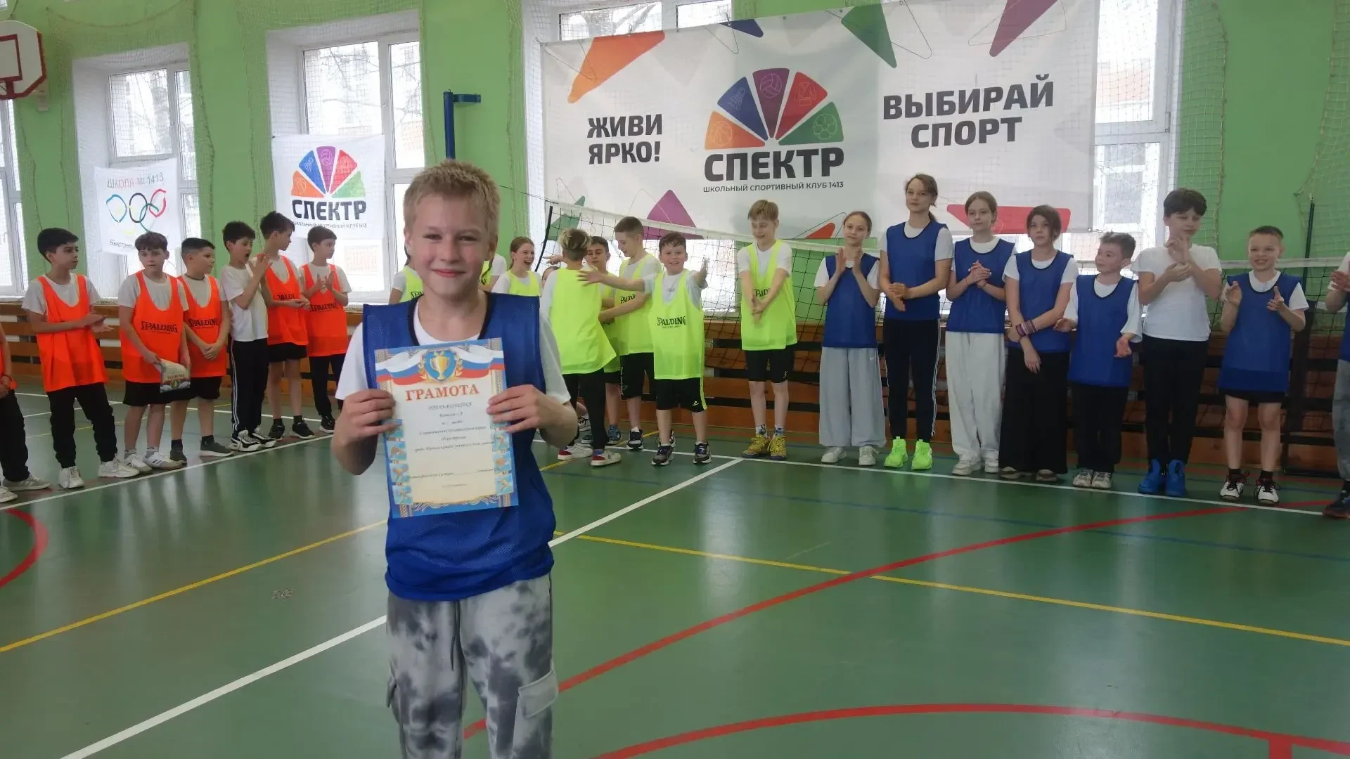 🏆 Школьный турнир: азарт, мяч и отличное настроение! 🏆  На спортивных площадках школы не затихают жа