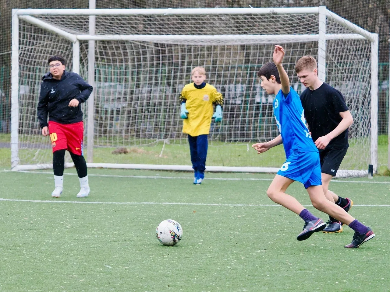 СЕРЕБРО НАШЕ!  ⚽️ 14 апреля наши футболисты выступили на отборочном межрайонном этапе Школьной Спорт