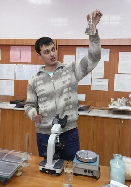 Казанец спасет мир от пластиковых пакетов.

Молодой казанский ученый Иван Захаров хочет спасти мир о