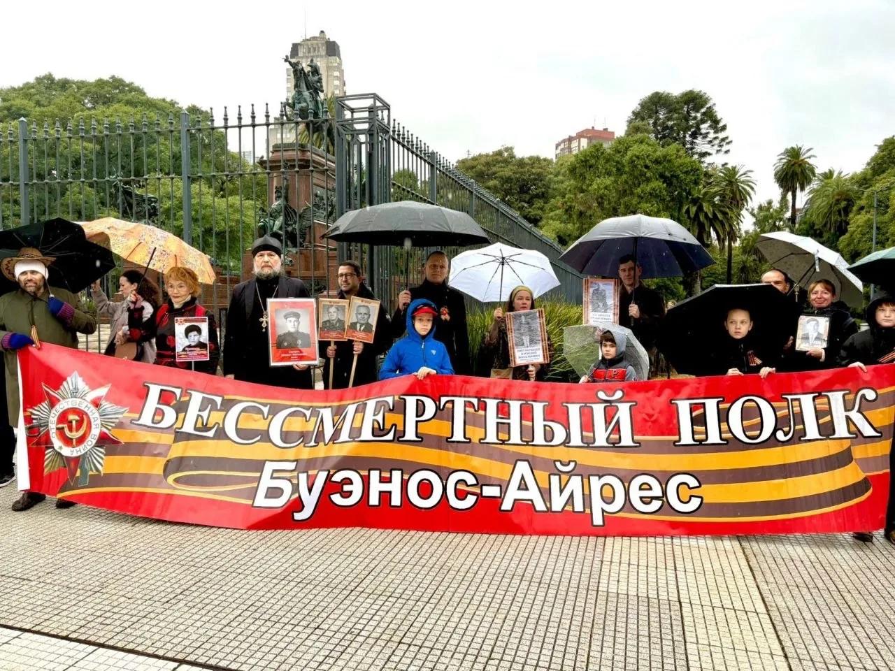 День Победы давно перестал быть только российским праздником. Десятки стран присоединяются к чествов