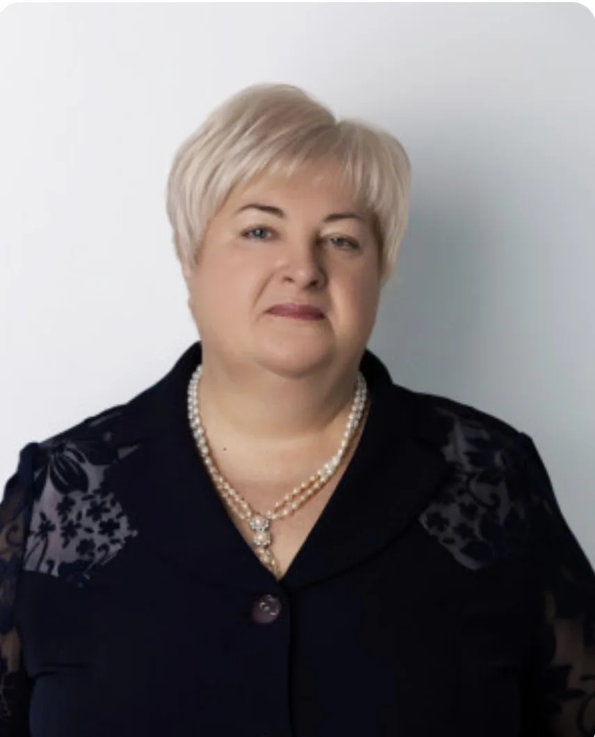 🎉 Дорогие мои выпускники 
9 класса! 

Сегодня у вас важный день — экзамен по русскому языку. 
И я х