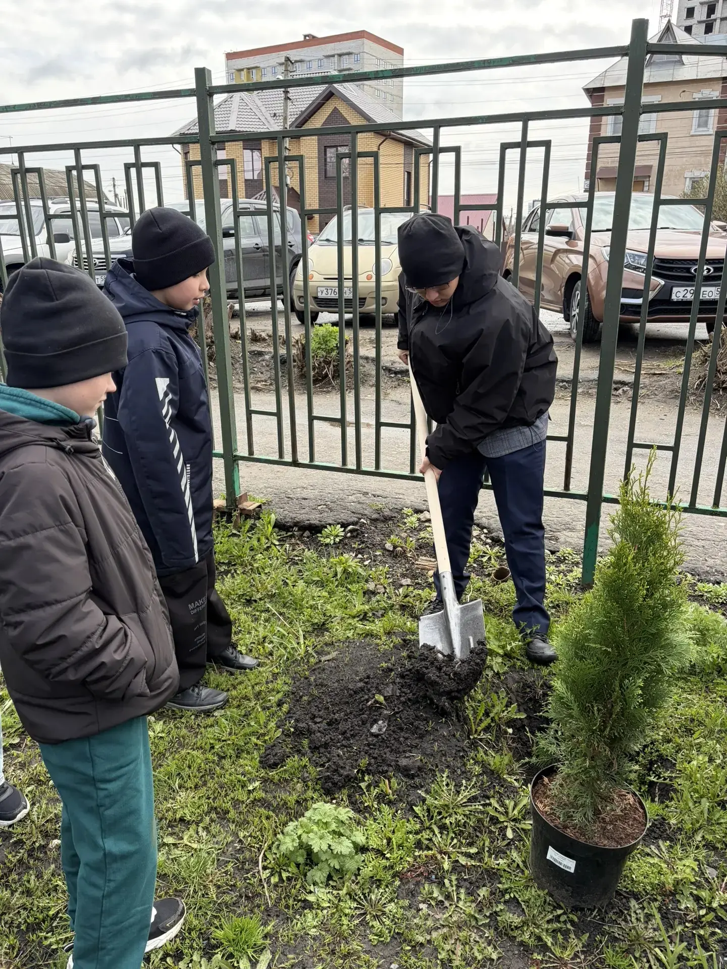Первомай с пользой и творчеством 🛠️🎨  Первомай — праздник, который символизирует для нас единство, у