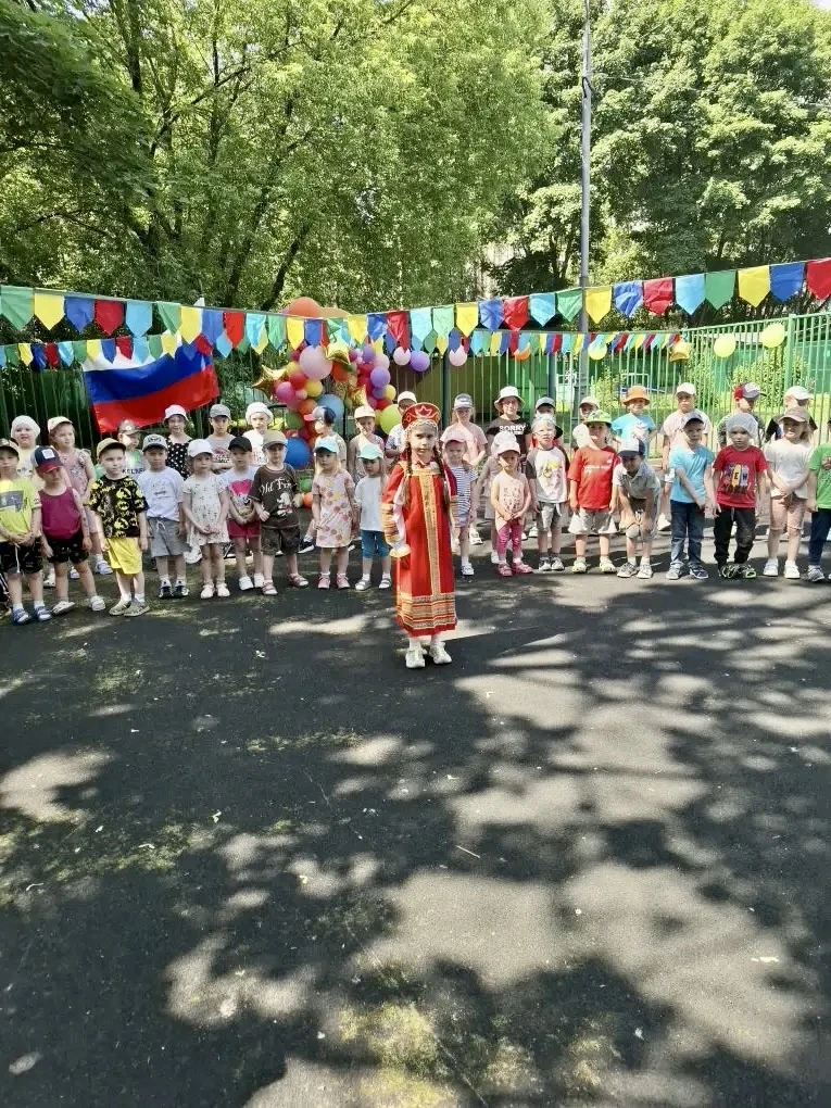 🕊️ Моя страна — моя гордость

🇷🇺 В корпусе 13 (ул.Бестужевых, 13А) прошёл яркий и душевный праздн