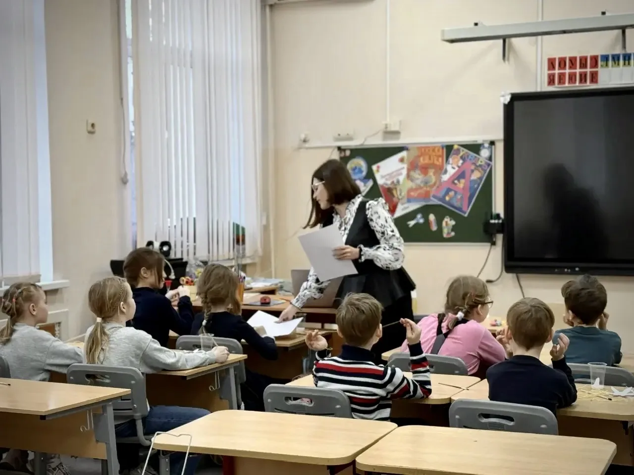 🔥 В нашей школе прошёл День открытых дверей для будущих первоклассников и их родителей!  👌 Родители 